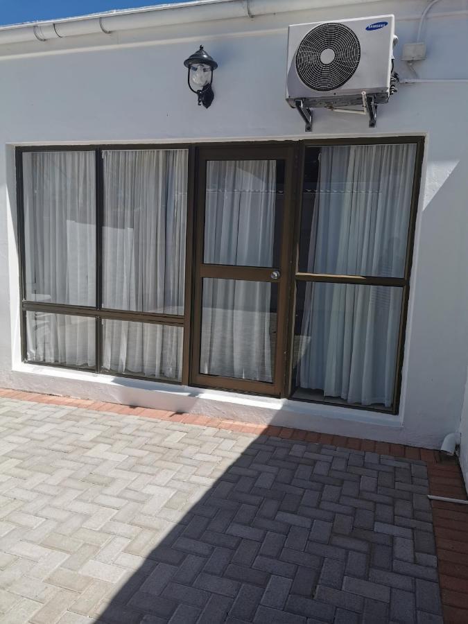 Ballina Ga-El Guesthouse Port Elizabeth Exteriör bild